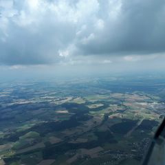 Flugwegposition um 10:50:49: Aufgenommen in der Nähe von Gemeinde Neukirchen bei Lambach, 4671, Österreich in 1656 Meter